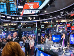 Bursa Wall Street Menguat Didukung Data Ekonomi AS yang Solid